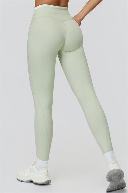 The Canyon Sports Bra Leggings 2-Piece Set