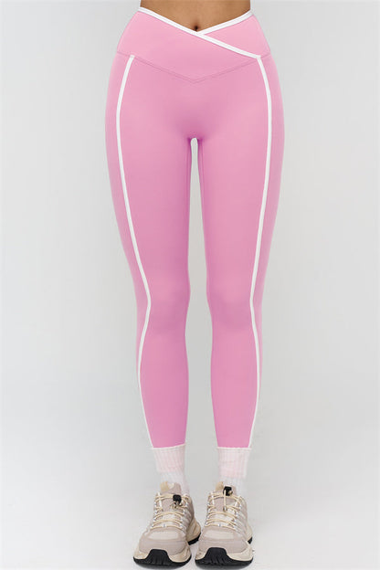 The Crave Contrast Sports Bra Leggings 2-Piece Set